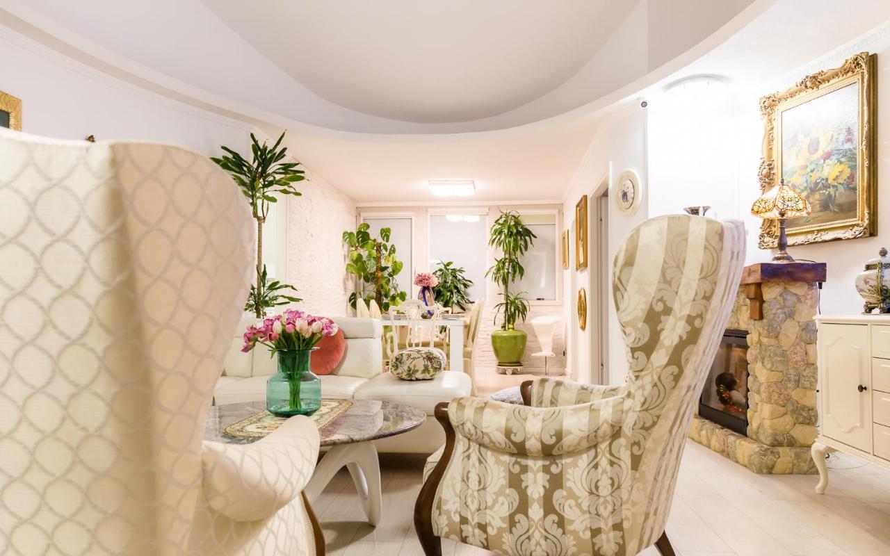 Luxury Apartment Sara أوماغ المظهر الخارجي الصورة