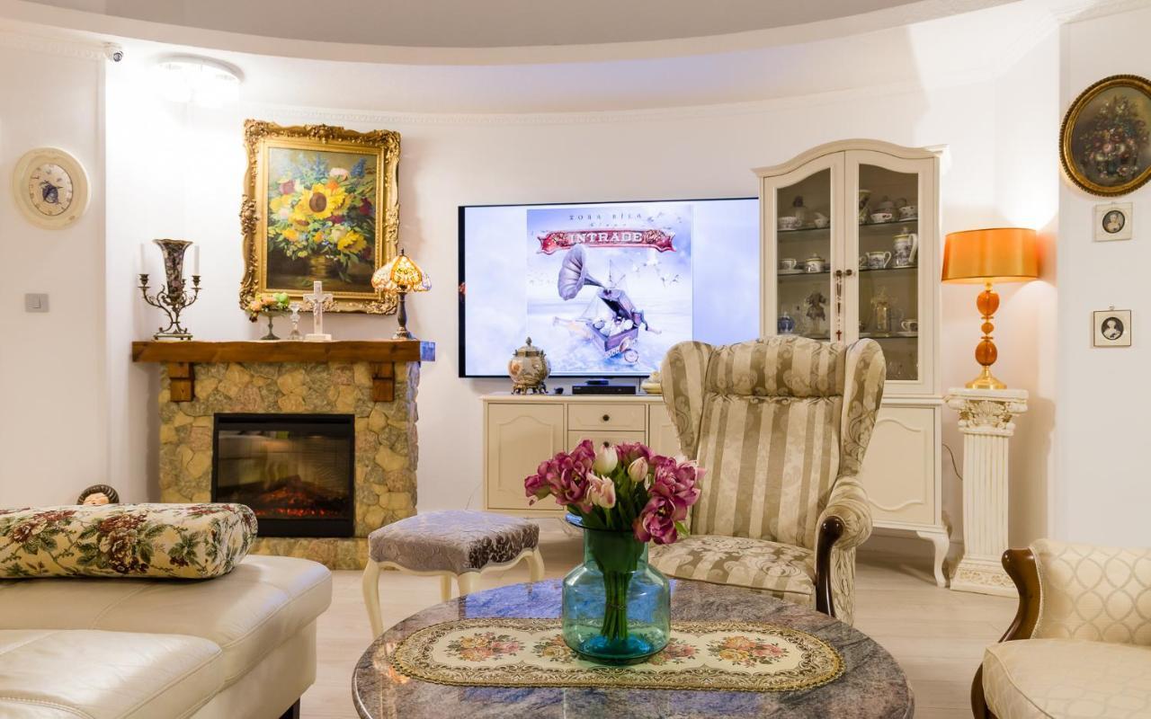 Luxury Apartment Sara أوماغ المظهر الخارجي الصورة