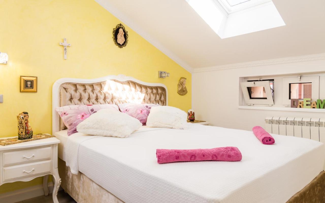 Luxury Apartment Sara أوماغ المظهر الخارجي الصورة